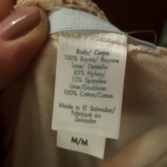 Reposh Eberjey Ruffle romper - Picture 3 of 3